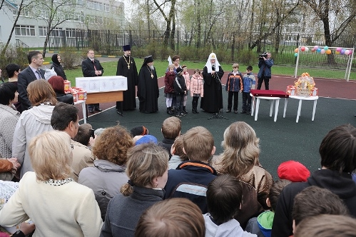 Святейший Патриарх Кирилл в социально-реабилитационном центре для детей в Косино