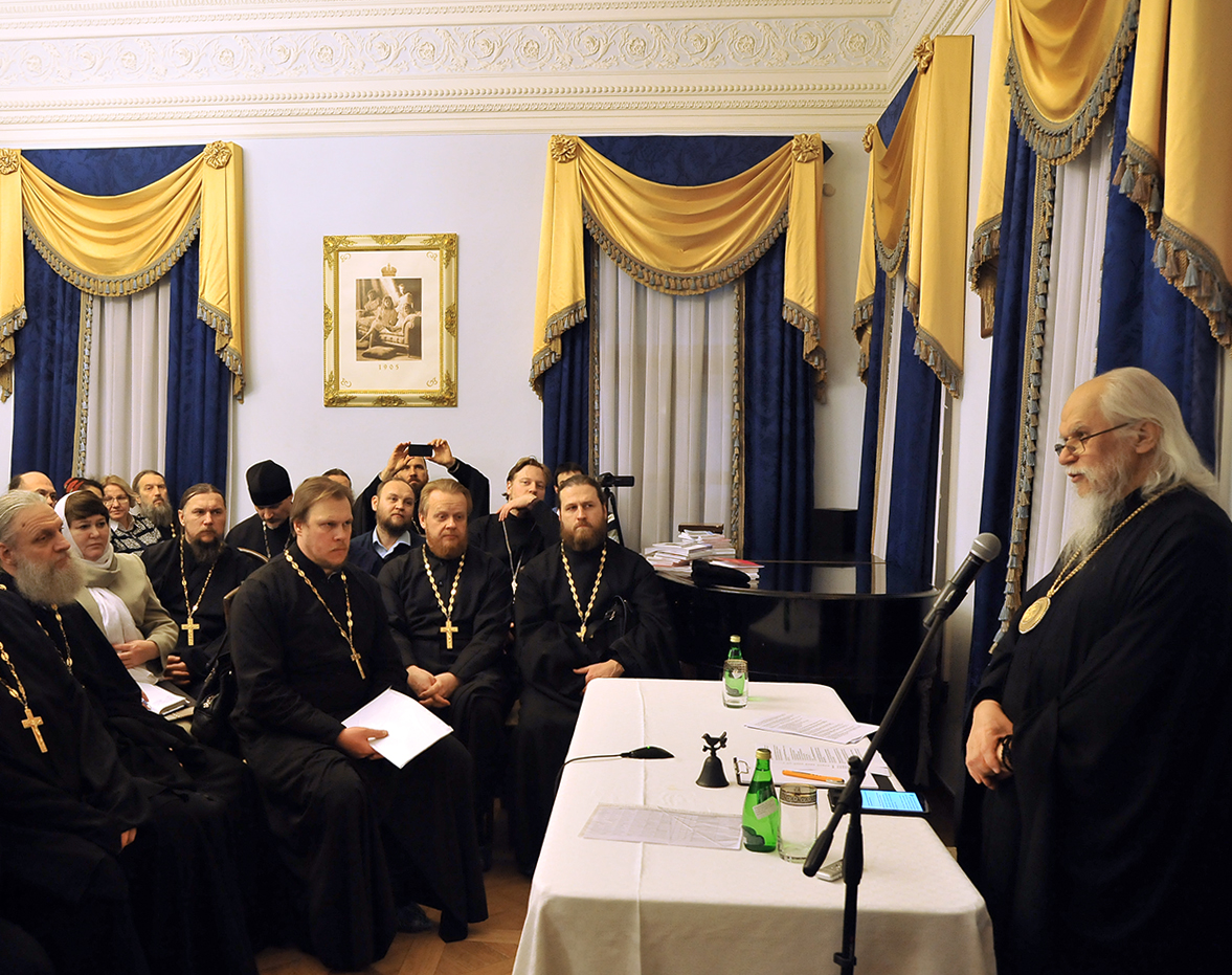 Епископ Пантелеимон встретился с руководителями епархиальных социальных отделов