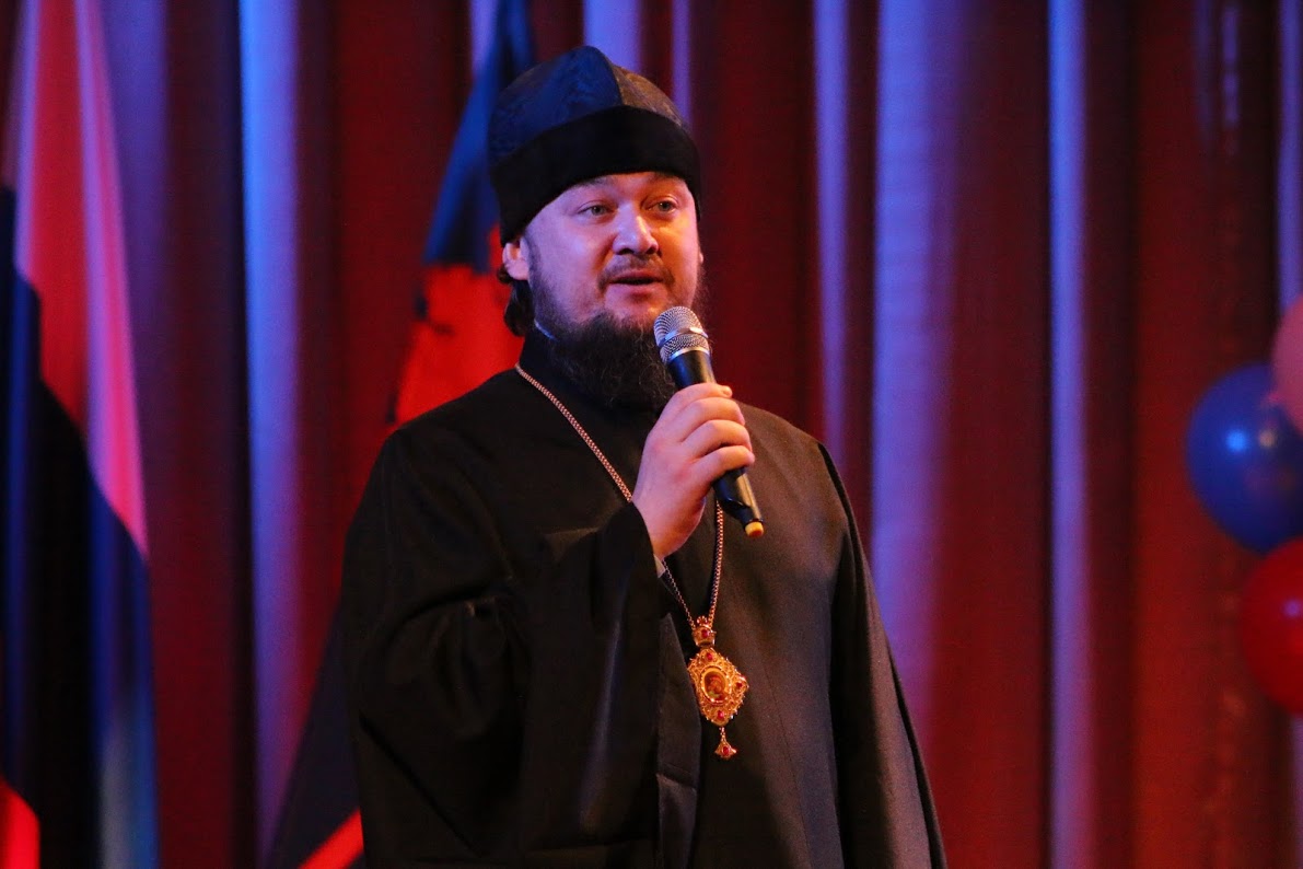 Епископ Мелекесский и Чердаклинский Диодор на открытии марафона в Димитровграде
