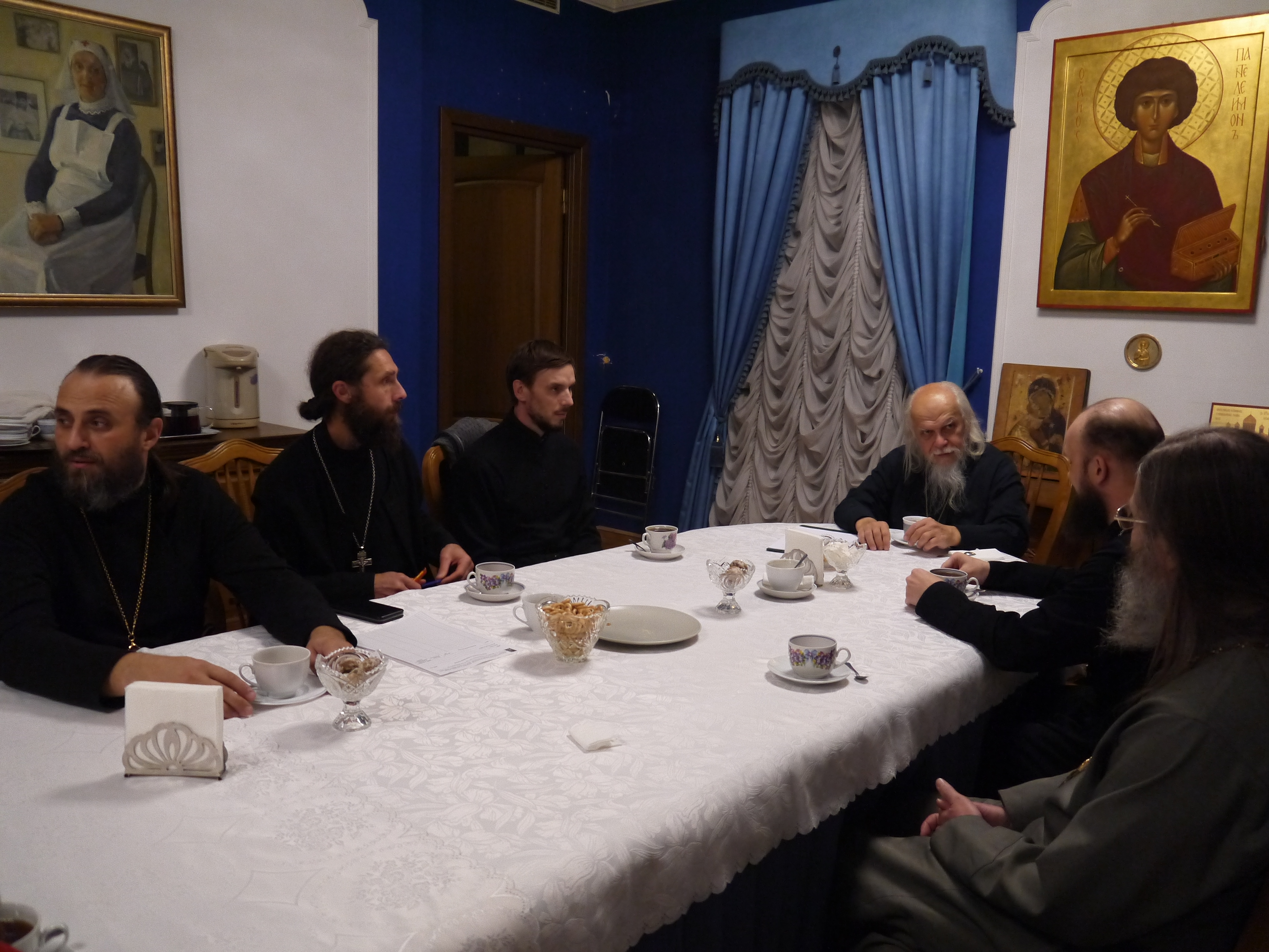 Встреча с участниками стажировки председателя Синодального отдела по благотворительности епископа Пантелеимона