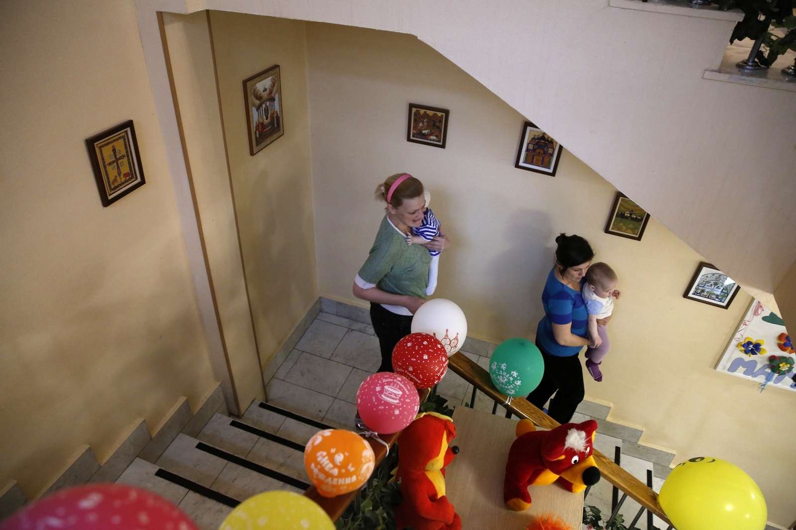 По всей России работают десятки церковных кризисных центров для женщин