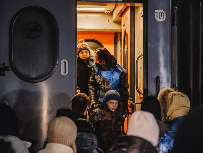 Беженцы с Донбасса, прибывшие в Курск. Фото: газета «Курская правда»