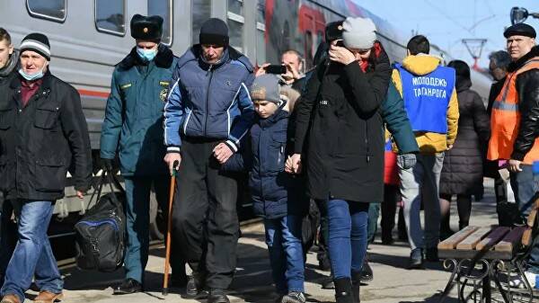 Беженцы с Донбасса. Фото: © РИА Новости / Максим Богодвид