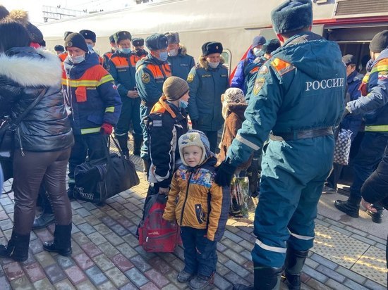 Беженцы из Донбасса. Фото: правительство Саратовской области