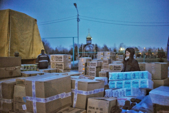 Поступившая в Ростовскую епархию гуманитарная помощь для беженцев. Фото: официальный сайт Ростовской-на-Дону епархии