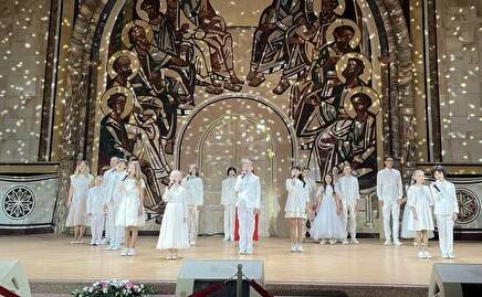 В Храме Христа Спасителя прошел благотворительный концерт в поддержку беженцев из Донбасса