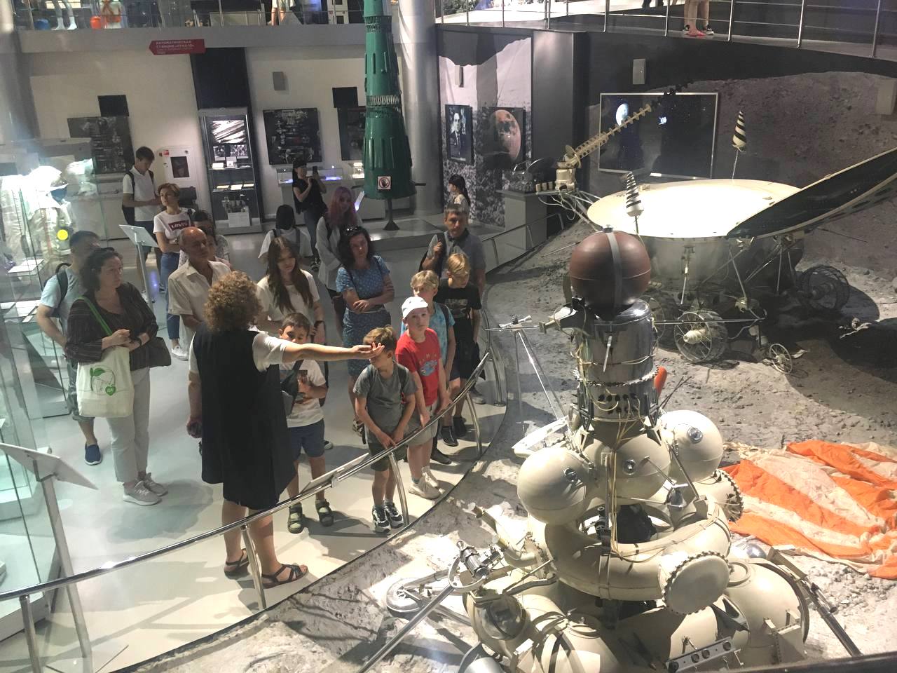Во время экскурсий в музеи космонавтики на ВДНХ