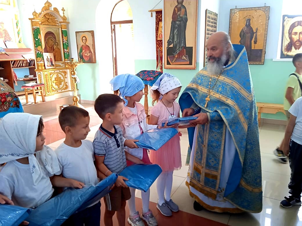 В Казанской епархии провели благотворительную акцию «Радость школы»