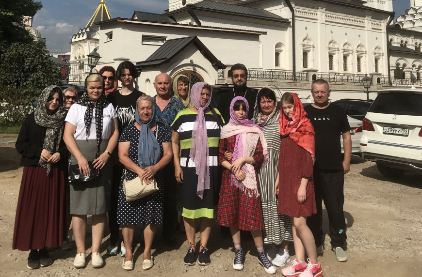 Посещение беженцами Зачатьевского женского монастыря. Фото: официальный сайт ИППО