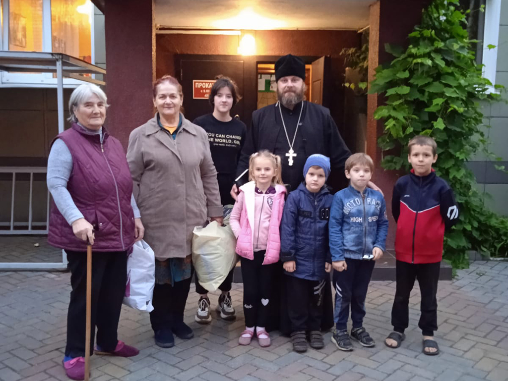 Священник Тамбовской епархии посетил пункт временного размещения беженцев