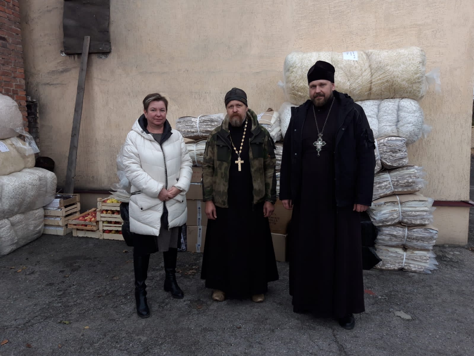 Отрадненская епархия передала гуманитарную помощь в Новоайдарскую школу-интернат на Донбассе