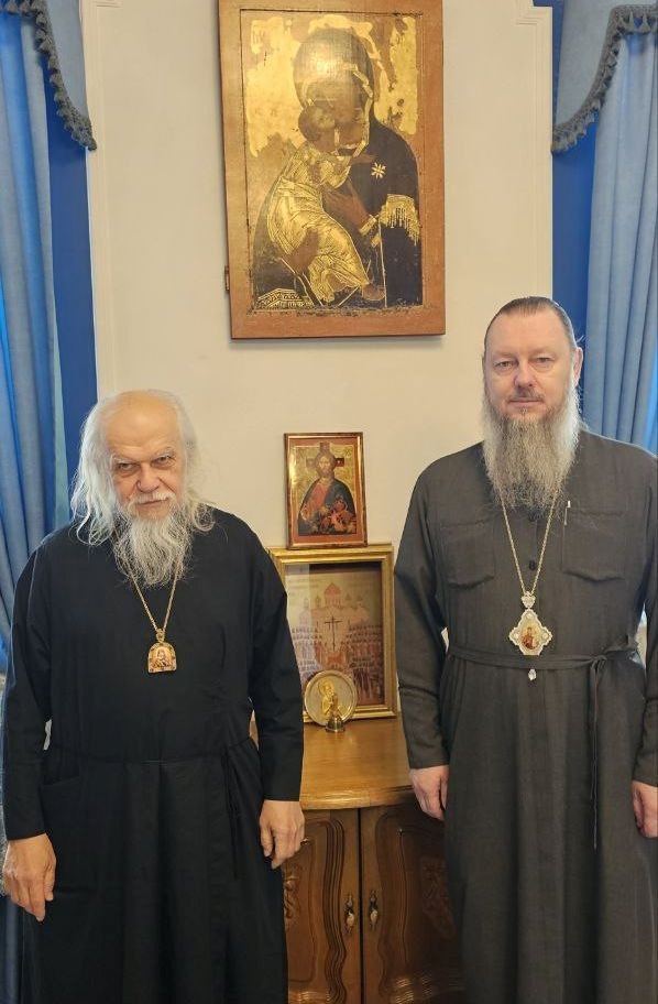 Председатель Синодального отдела по благотворительности епископ Пантелеимон и епископ Джанкойский и Раздольненский Алексий