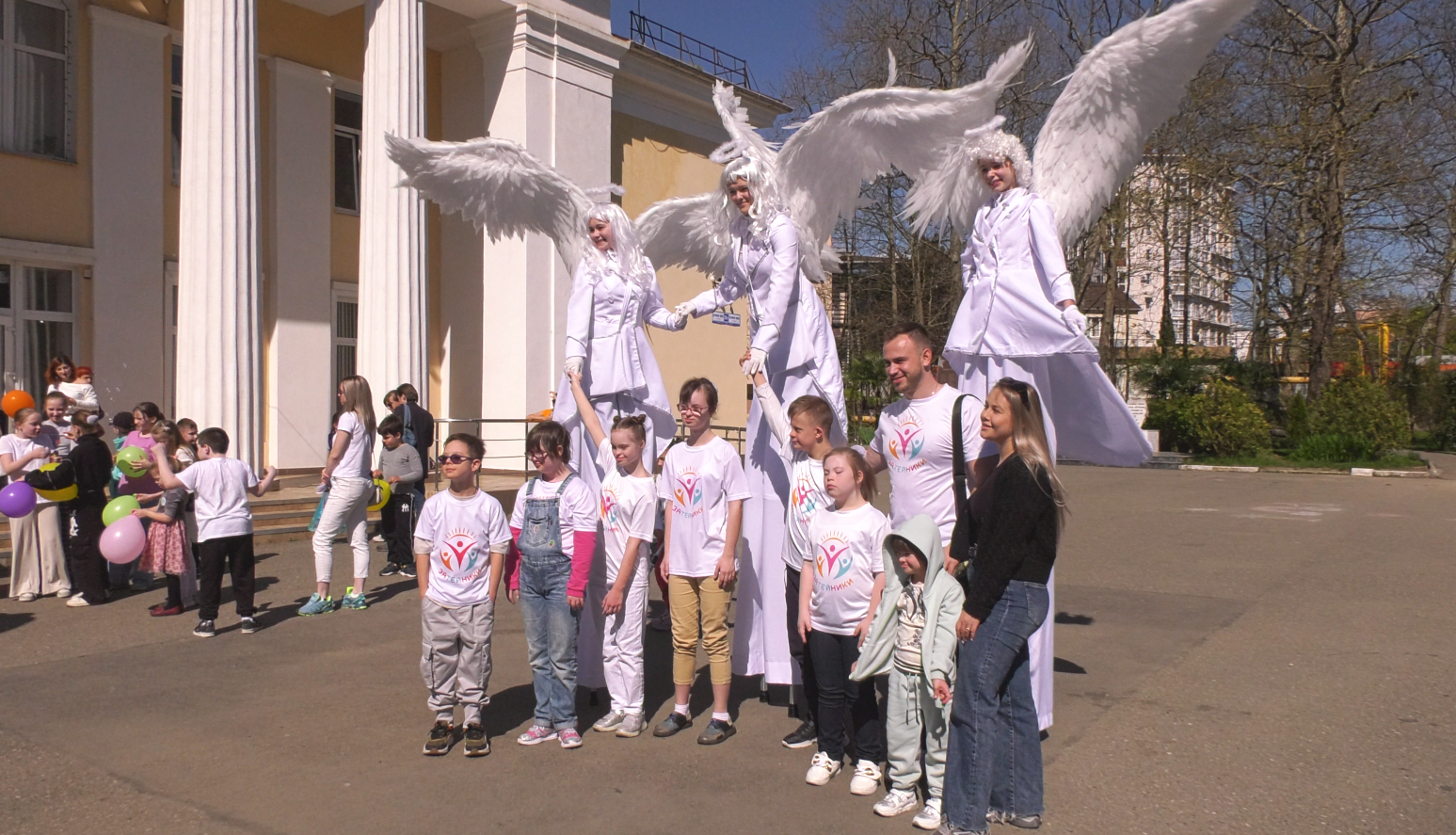 Участники инклюзивного фестиваля «Благая весть». Фото: пресс-служба Сочинской епархии